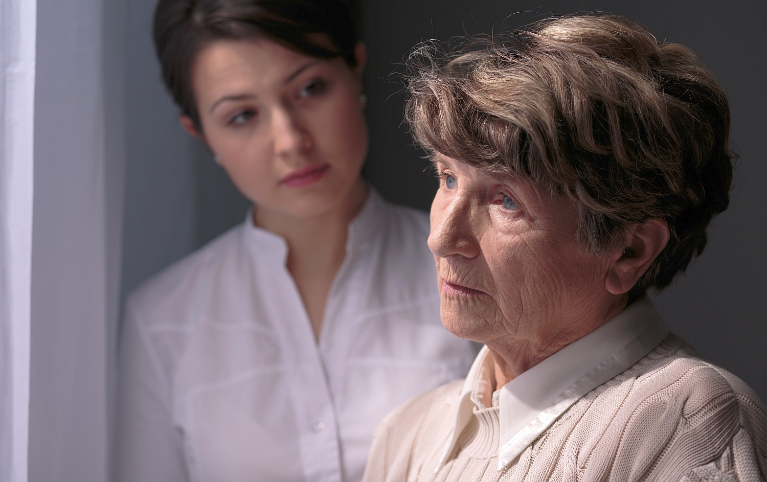 Таблетки от старости: как мир ищет лекарство от болезни Альцгеймера